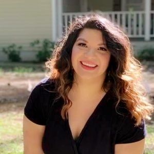 Meet your Posher, Alondra